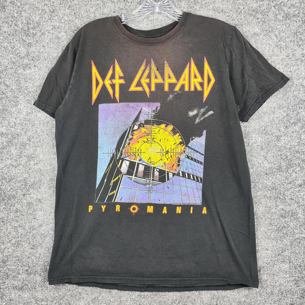 Def Leppard Pyromania Shirt Mens Medium Black Album Cover Graphic Band Tee